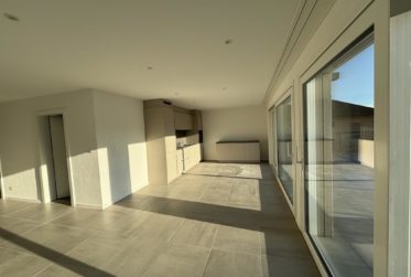 2190 - n°32 - Appartement de 3.5 pièces en attique au 3ème étage